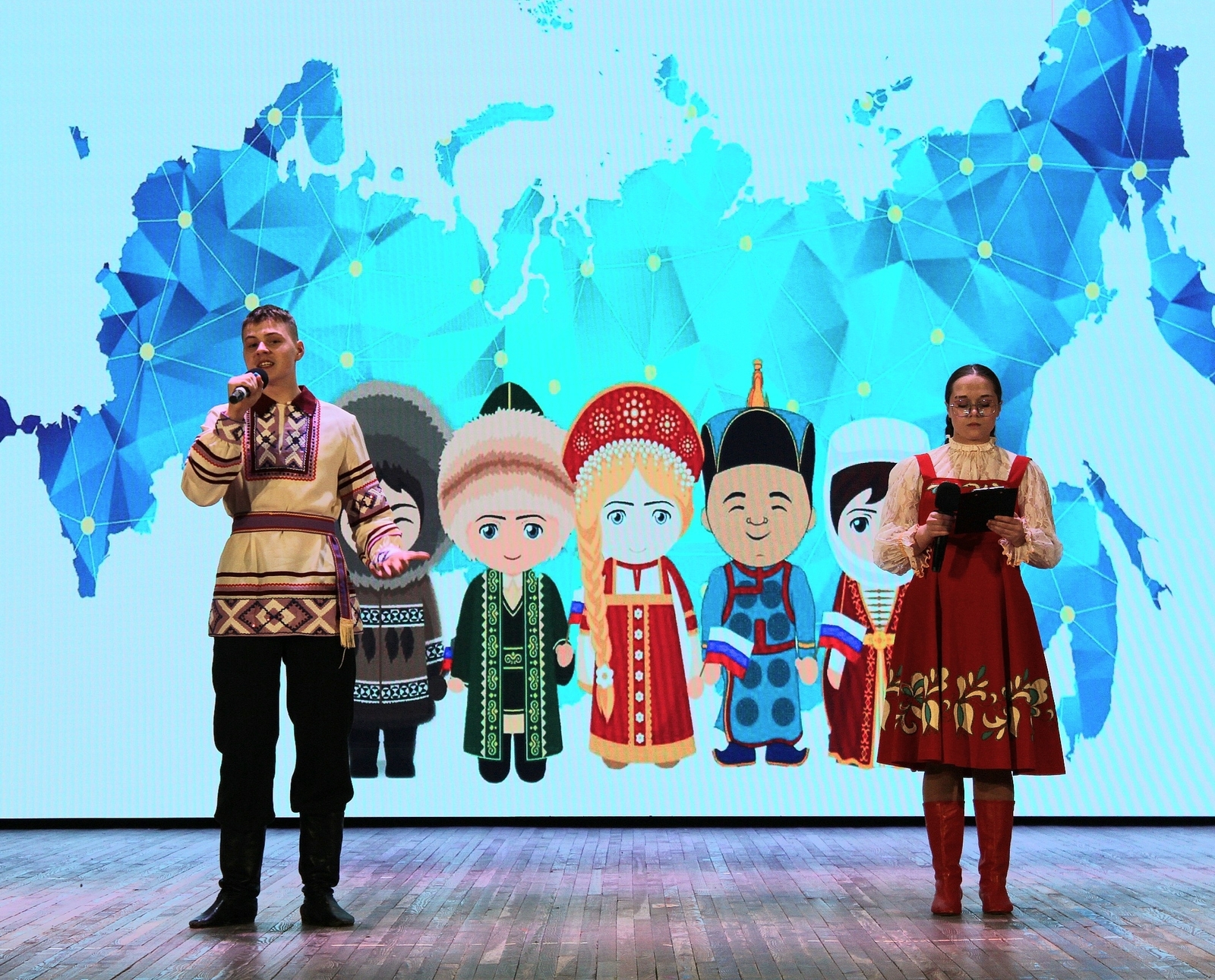 Музыка, танцы и дух единства