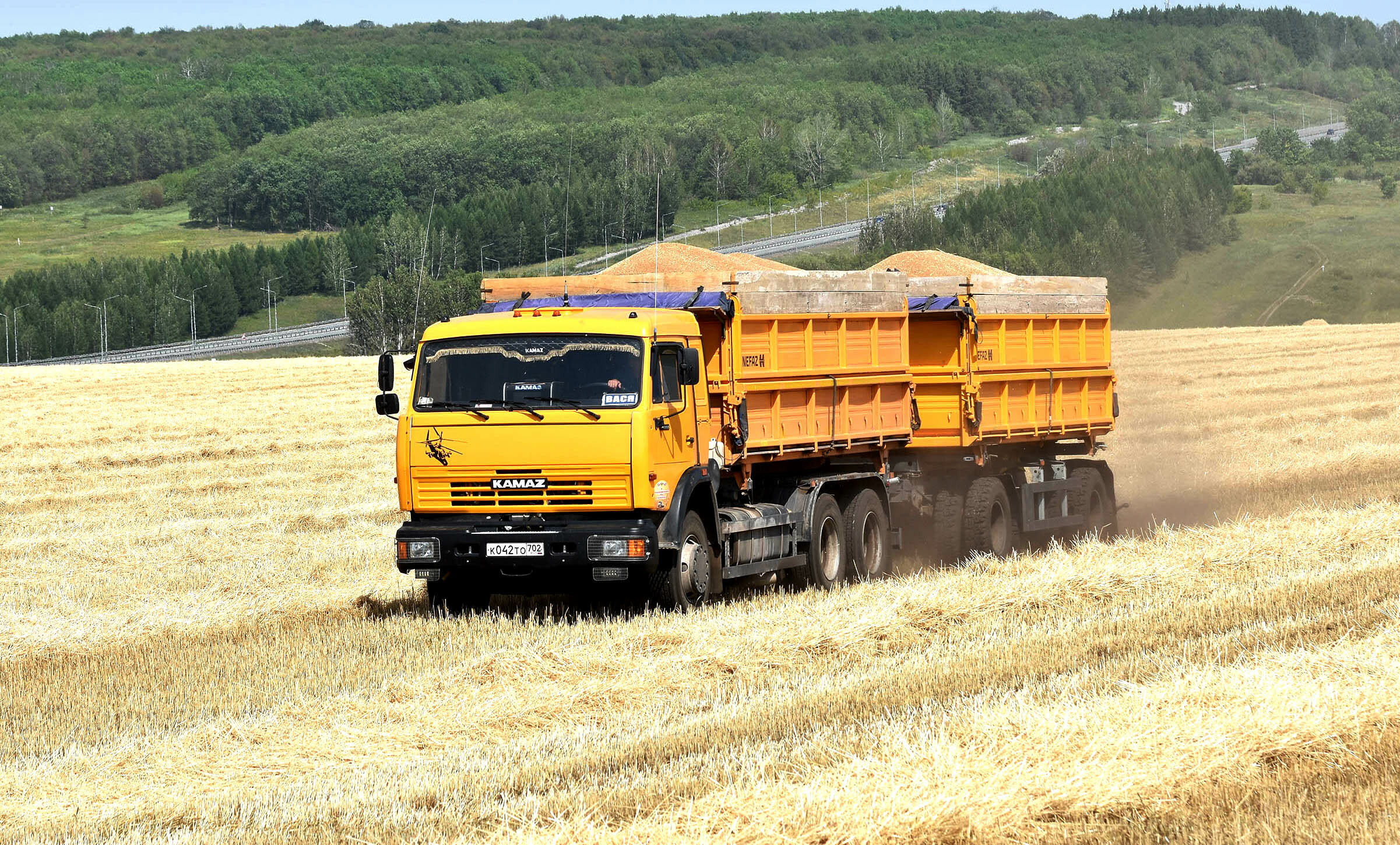 В Стерлитамакском районе Башкирии стартовала уборка зерновых