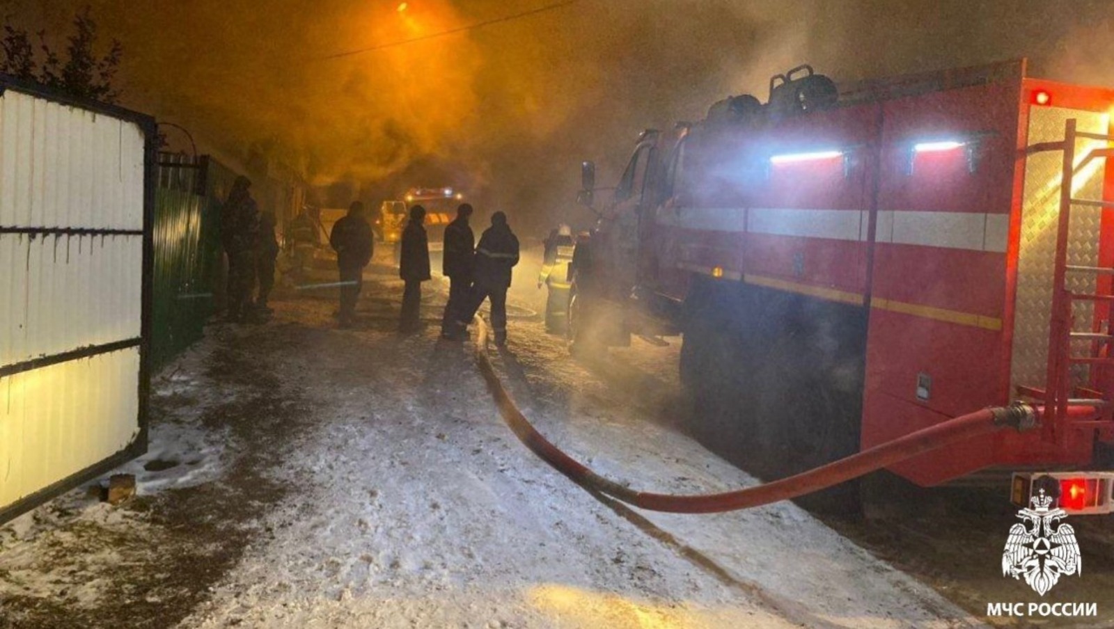 В СКР по Башкирии сообщили подробности смертельного пожара в Матвеевке: двоих детей спас отец