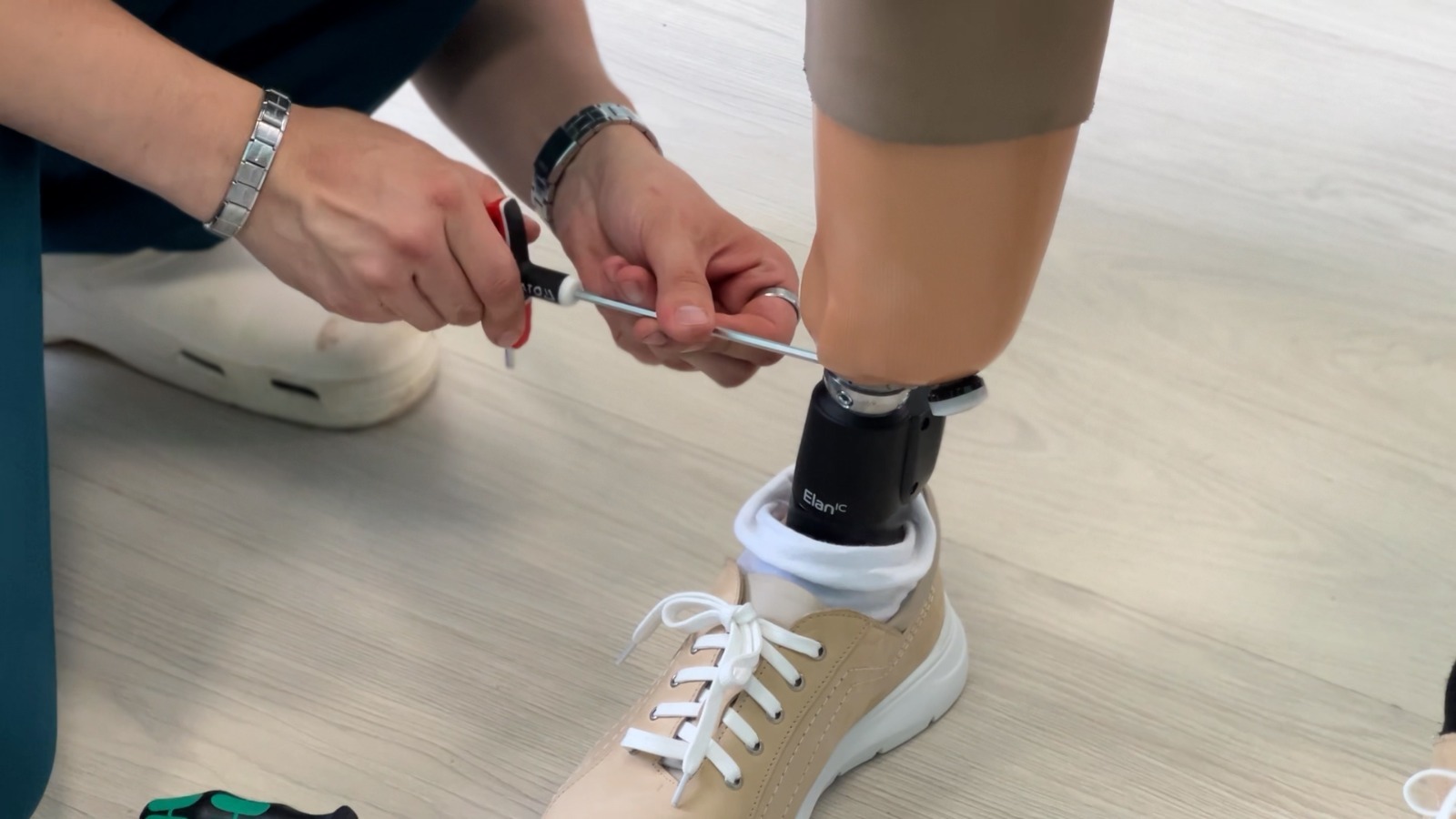 Новый протез для подопечного республиканского филиала фонда «Защитники Отечества