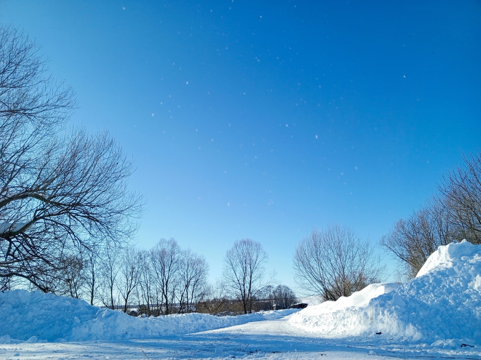 Элеккечә түгел без генә...