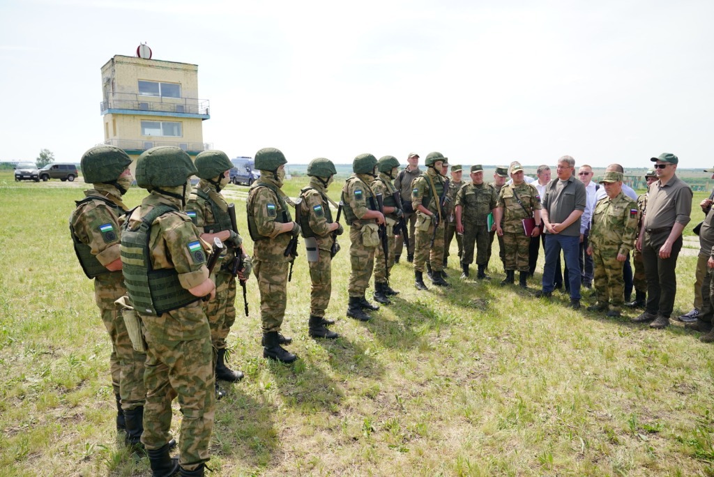 Глава Башкирии побывал на месте боевого слаживания полка добровольцев "Башкортостан"
