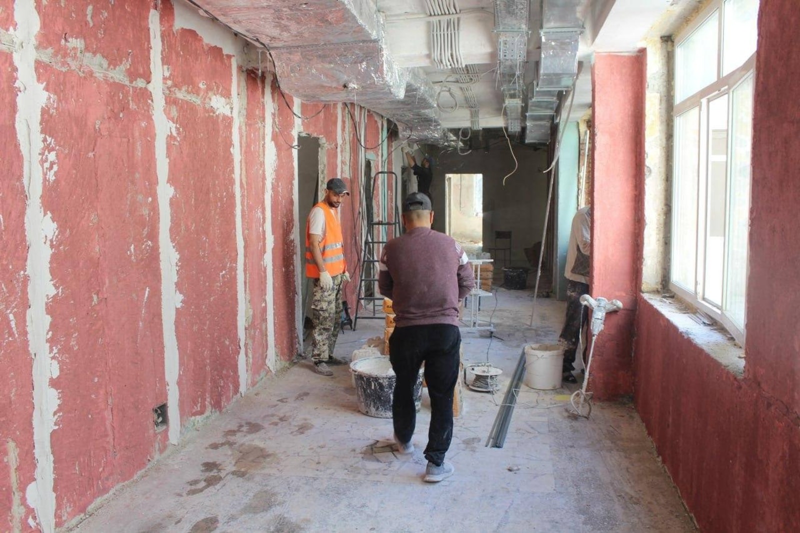 Радий Хабиров рассказал о капитальном ремонте больниц в Уфе