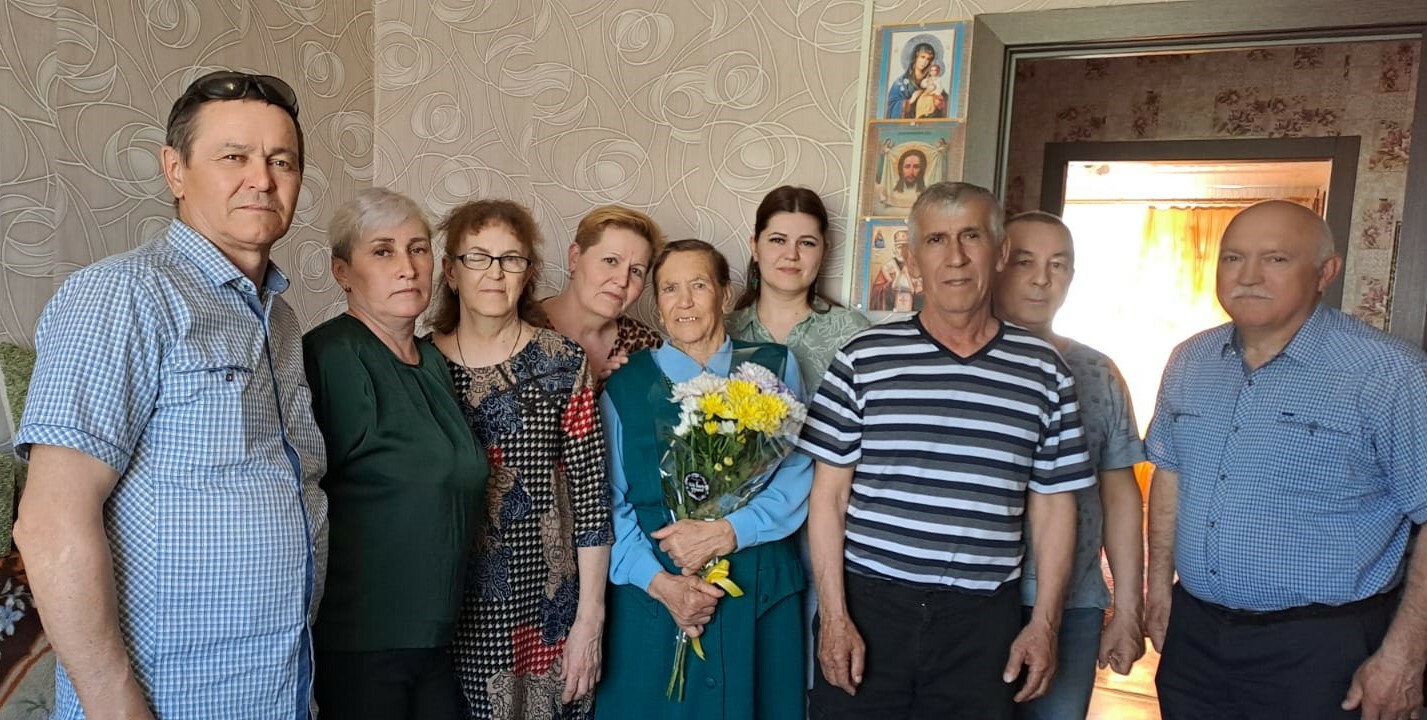 Жительницу Стерлитамакского района Башкирии поздравили с 90-летним юбилеем