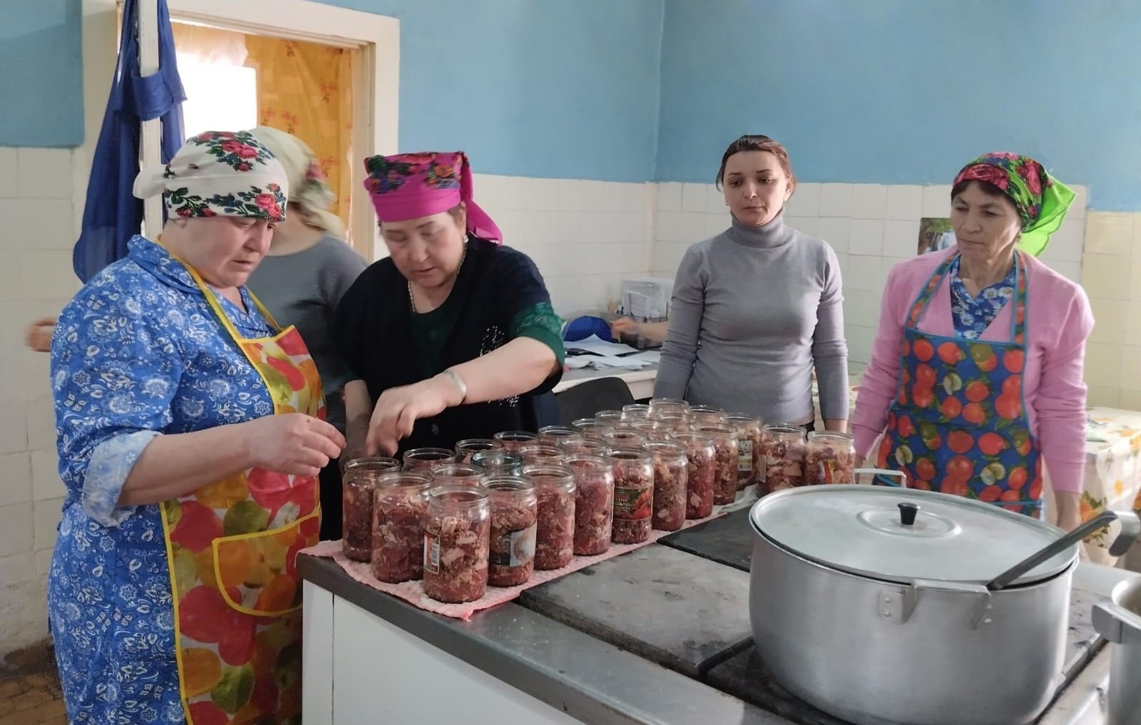 Жители Стерлитамакского района активно помогают российским военнослужащим