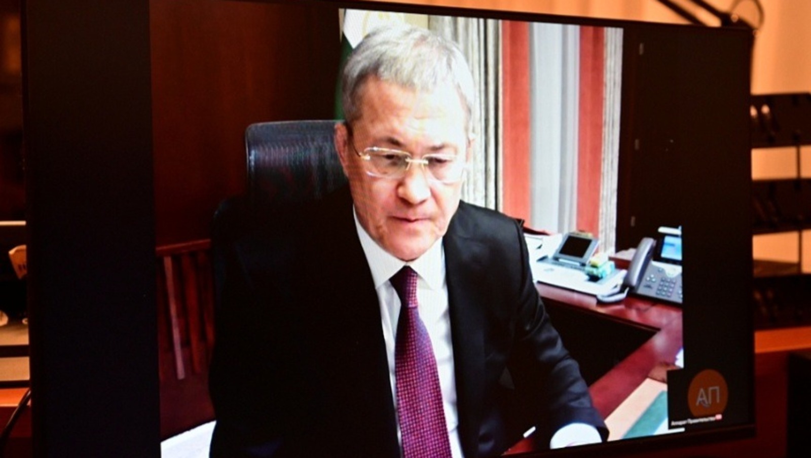 Глава Башкирии принял участие в комиссии по делам несовершеннолетних