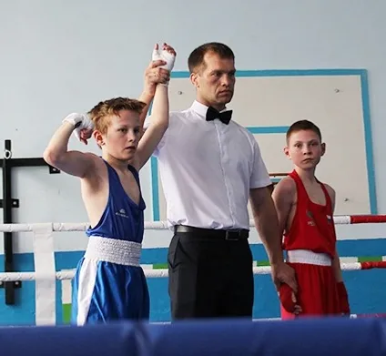 Ю.НЕСТЕРЕНКО