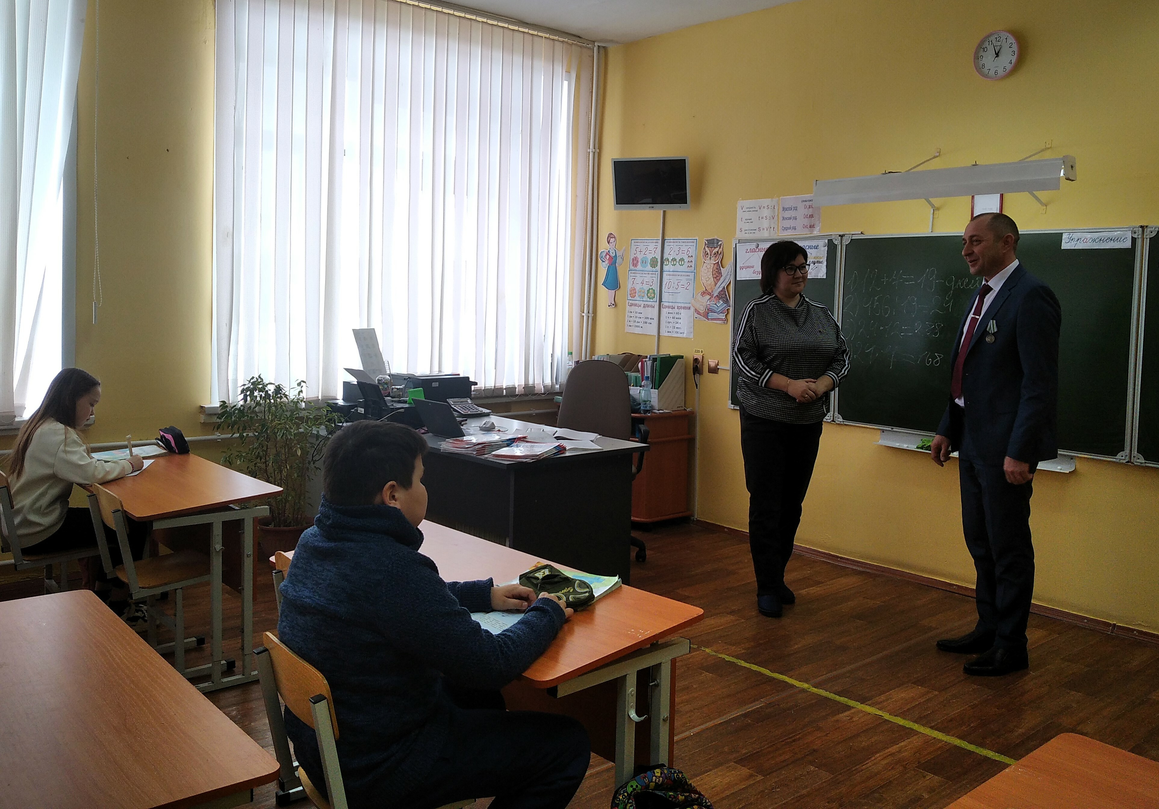 В Стерлитамакском районе Башкирии боец СВО провёл урок мужества для старшеклассников