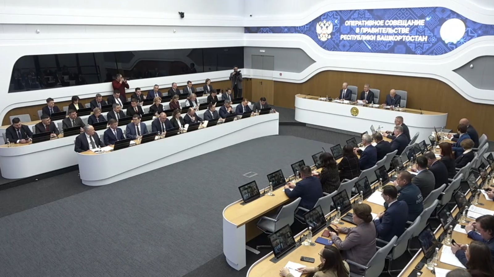 Глава Башкирии поблагодарил жителей за 4 года единства и поддержки СВО