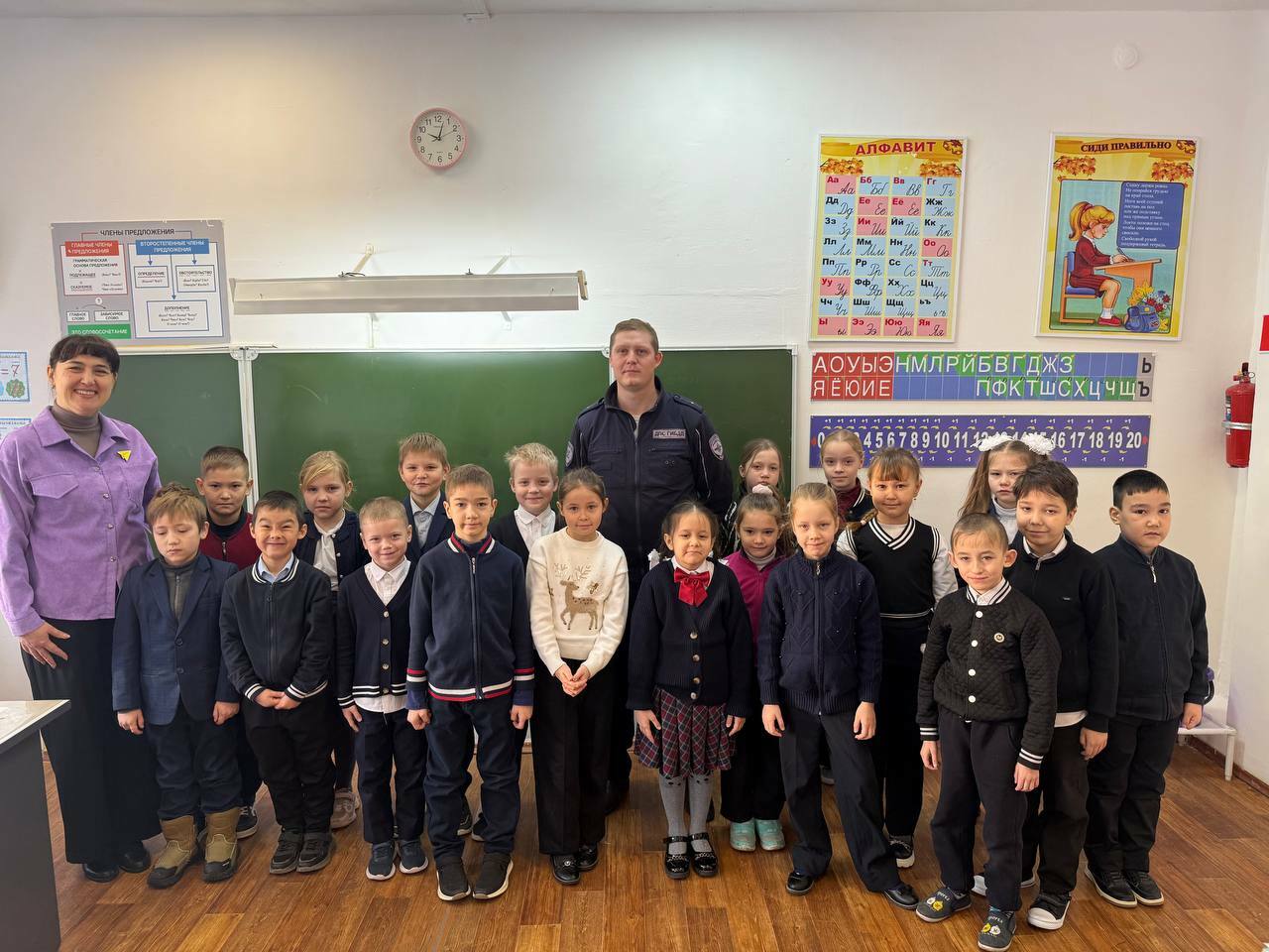 В Стерлитамакском районе сотрудники ГАИ провели профилактическую беседу с детьми