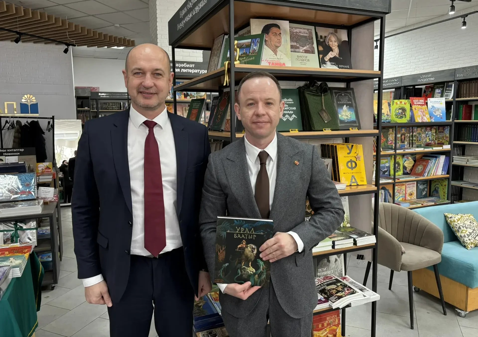 Заместитель председателя Правительства Челябинской области посетил "Китап"