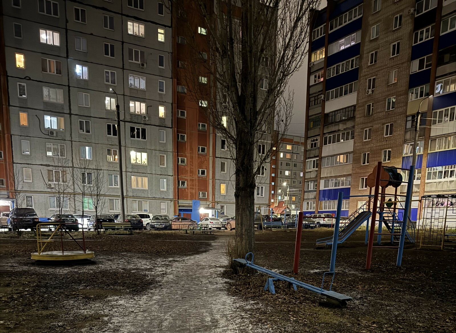 Минстрой России расширяет цифровые сервисы ЖКХ: домовые чаты переходят в MAX